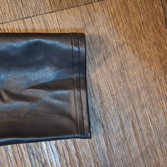 Spanx Women's All Over Faux Leather Leggings. - Picture 15 of 15